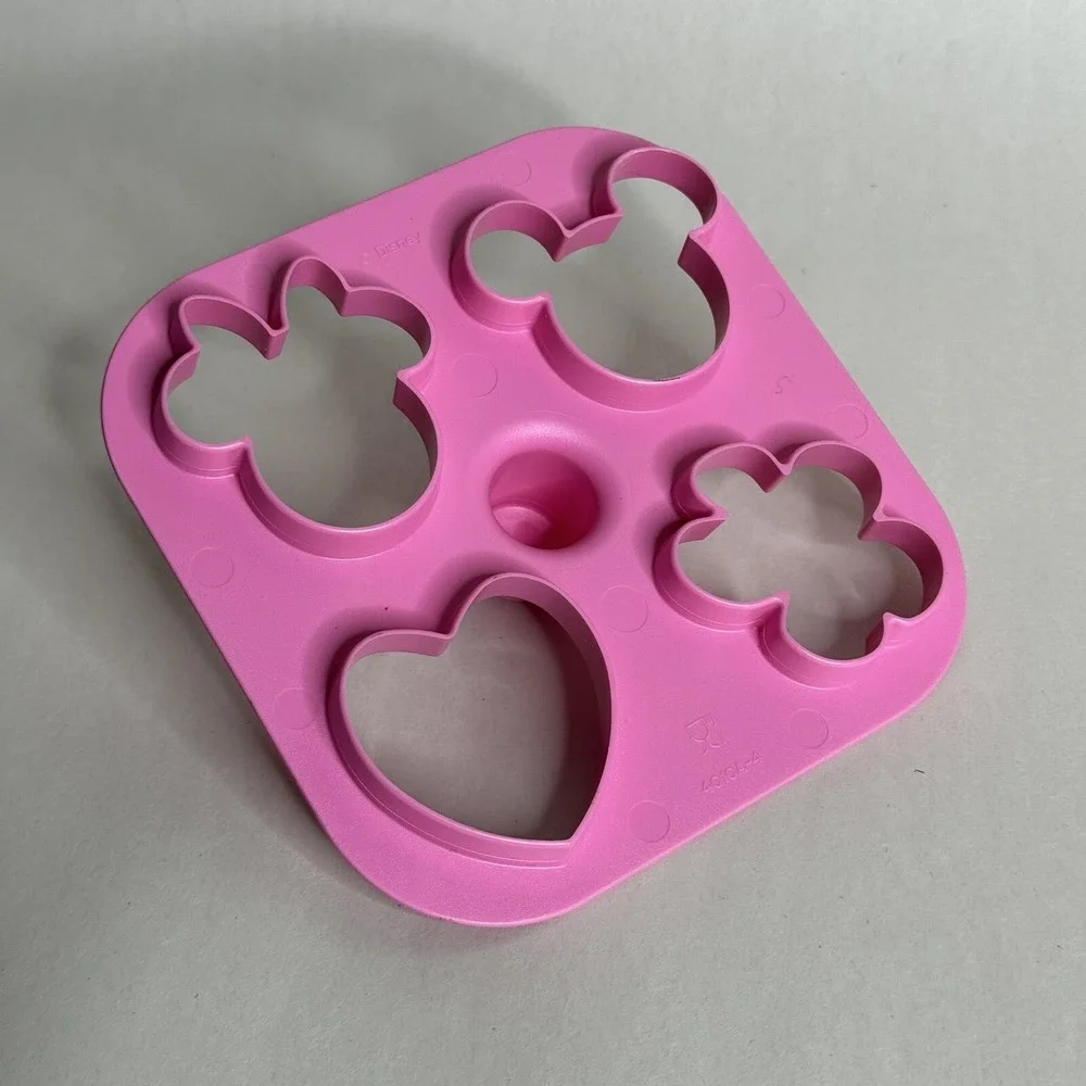 Disney Tupperware‎ Minnie Mouse Mickey Heart Flower Cookie Dough Cutter 4010A-3